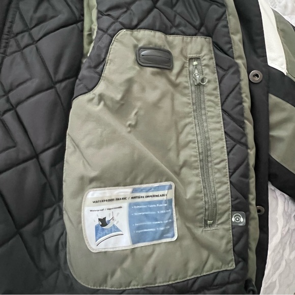 Boys Columbia VERTEX Coat ~ Youth Size 14/16 ~ Olive Green/Black/White - Picture 9 of 11